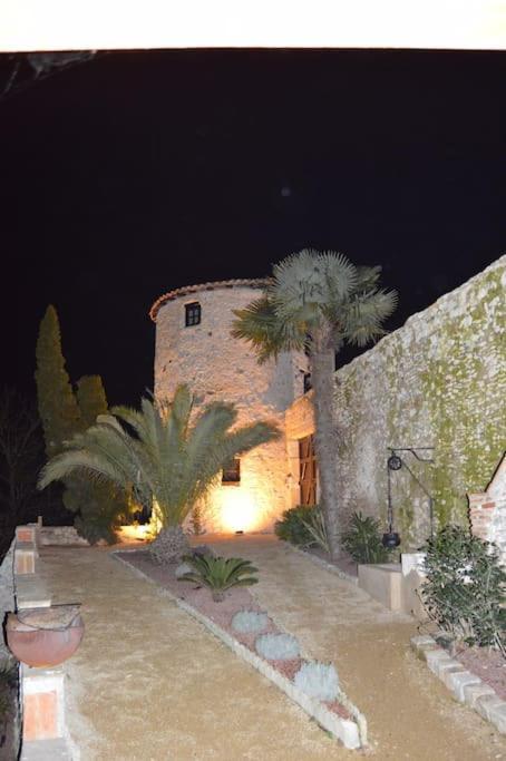 Tour Medievale Fortifiee Entierement Restaure Saint-Sever  Luaran gambar